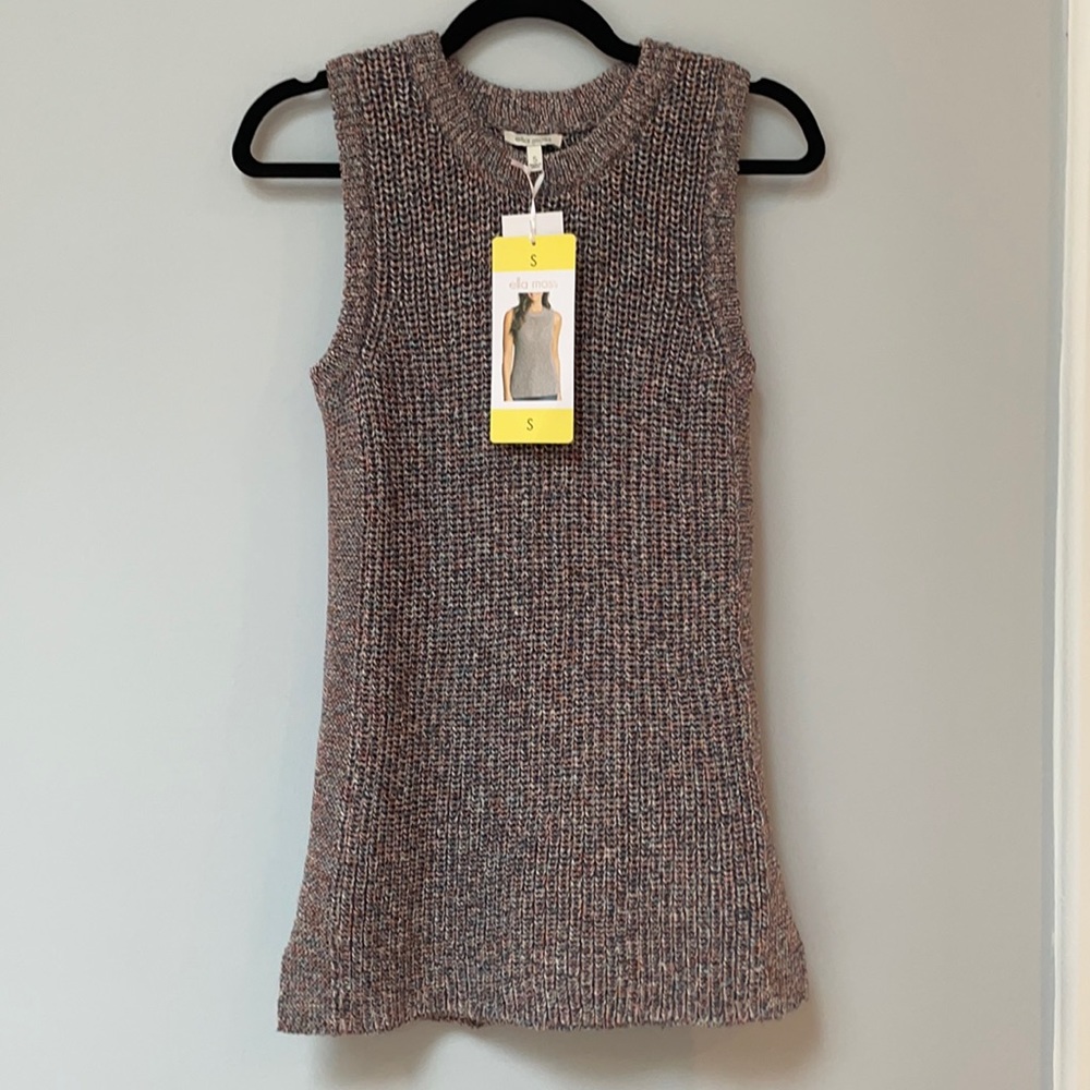 NWT sweater sleeveless top